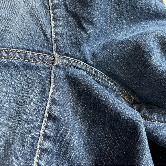 Calvin Klein Jeans Medium-Wash Flare Jeans - Picture 7 of 8